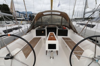 Hyra båt Segelbåt DUFOUR DUFOUR 350 GRAND LARGE Šibenik