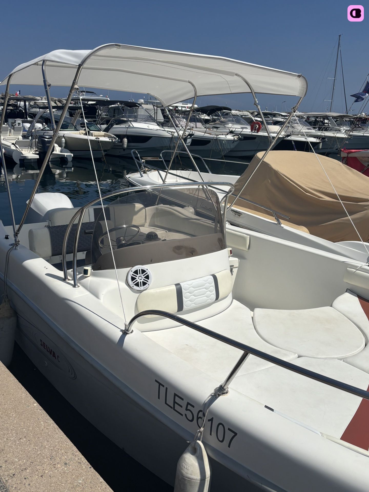 Bateau à moteur Selva Marine D6.6C 200cv 2