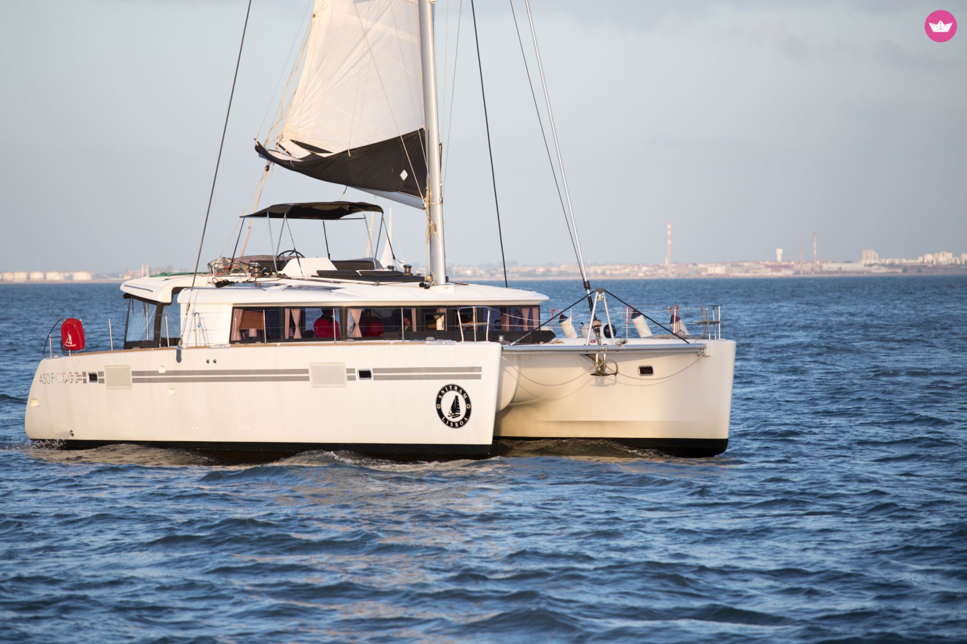 Catamaran LAGOON 450F