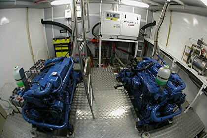 Alquiler de yate de lujo transoceánico.