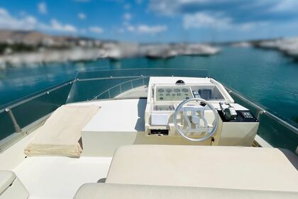 Hyra båt Motorbåt Ferretti 45 Saint-Raphaël