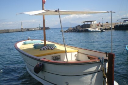 Noleggio Barca a motore Apreamare Gozzo Sorrentino 40CV Capri
