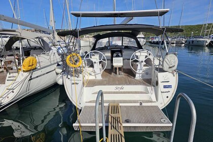 Hire Sailboat Bavaria Bavaria Cruiser 51 Krk