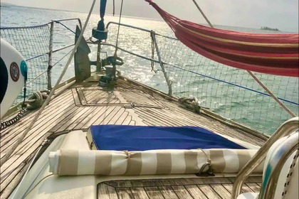 Exclusive Boat ALL INCLUSIVE, Large Cabin with Private Bathrum Inside