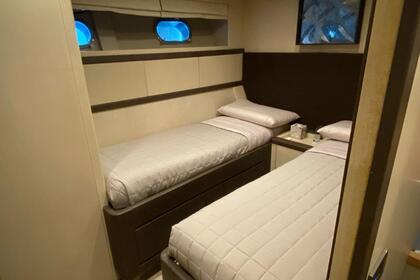 @LAST - a leopard with a heart