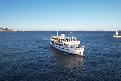 Hyra båt Motorbåt Friedrich Krupp AG Ferry Boat Lissabon