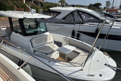Verhuur Motorboot Jeanneau Cap Camarat 9.0 CC-2 Cogolin