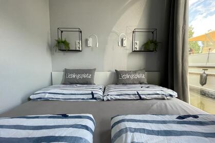 Boat without a license in 8 for rent in Marina Wol