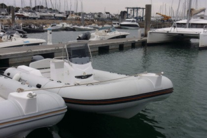 Чартер RIB (надувная моторная лодка) CAPELLI TEMPEST 625 Ла Трините-Сюр-Мер