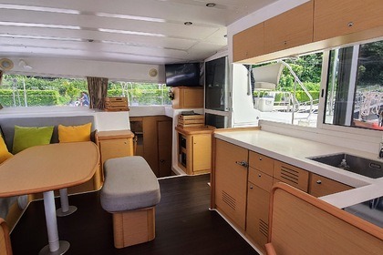 Lagoon 420 (2008) catamaran