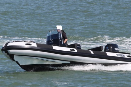 Hire RIB Zeppelin COMMANDER 21 VPRO Noirmoutier-en-l'Île