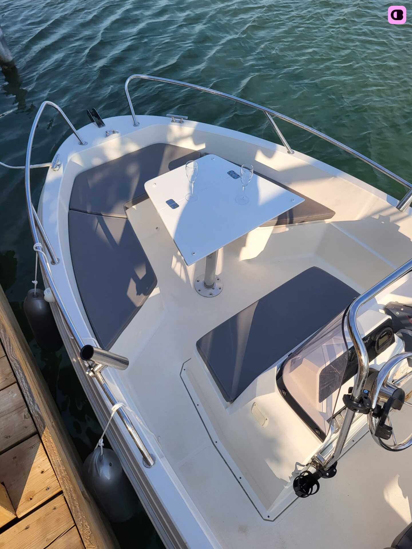Bateau à moteur SEA LIF SP Z.O.O. PACIFIC CRAFT OPEN 500 50cv 4