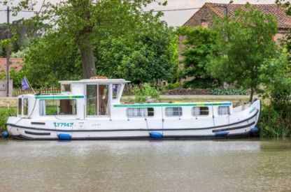 Location Péniche Pénichette 1107 Scey-sur-Saône-et-Saint-Albin