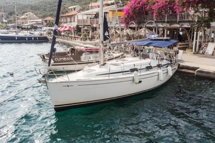 Hire Sailboat Bavaria 33 cruises Lefkada