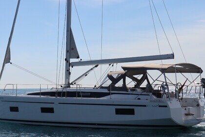 Hyra båt Segelbåt Bavaria C42 Ibiza