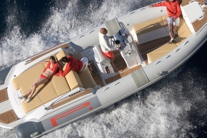 Czarter Ponton RIB Pirelli 7.70 Porto Rotondo