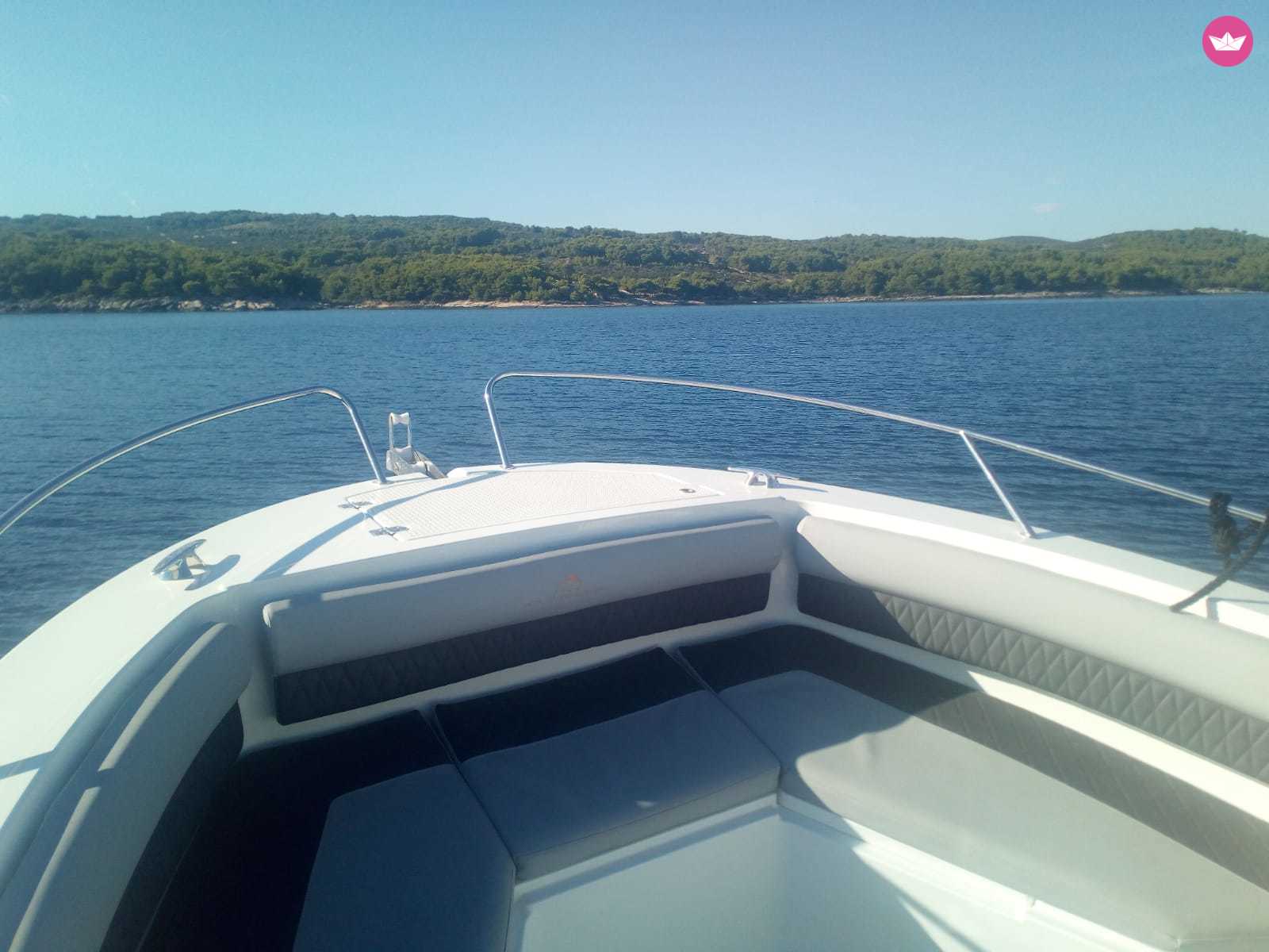 Bateau à moteur Atlantic Marine 750 open 250cv 6