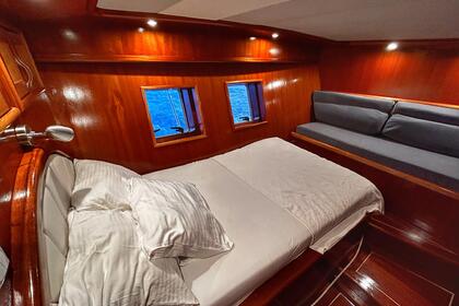 Custom built gulet with a capacity of 4 people