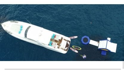 Charter Motorboat Mangusta Mangusta 80 Gustavia