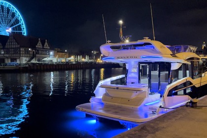 Hire Motorboat Galeon Yachts 440 fly Oslo