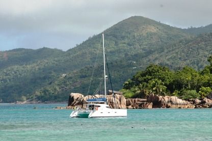 Location Catamaran Nautitech 40 Victoria