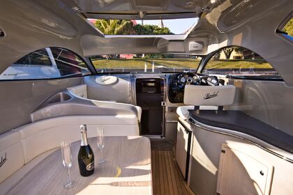 Brand new motor yacht  30 Hardtop