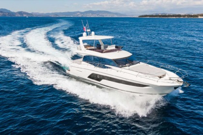 Hire Motor yacht PRESTIGE 590 Golfe Juan