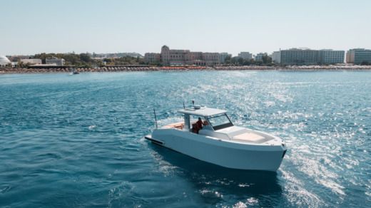 Motorboat MAZU FourtyTwo Boat design plan