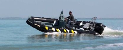 Location Semi-rigide Bombard Explorer 690 Stade Rochelais Saint-Pierre-d'Oléron