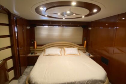 Marquis 69 luxurious Yacht