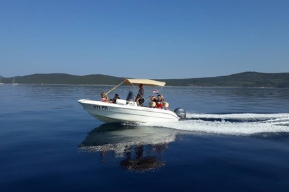 Hire Motorboat Sessa Key Largo 17 Ugljan