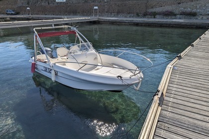Location Bateau à moteur Jeanneau Cap Camarat Flyer 550 Agay
