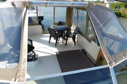 Hausboot 1050 Stern