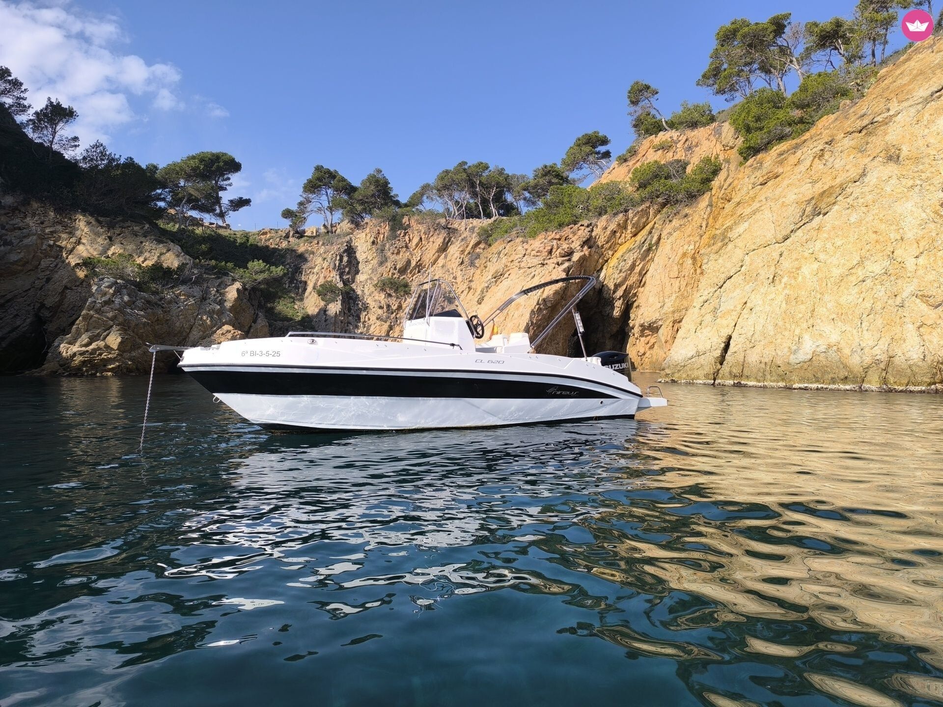 Bateau à moteur NIREUS 620 CL 150cv