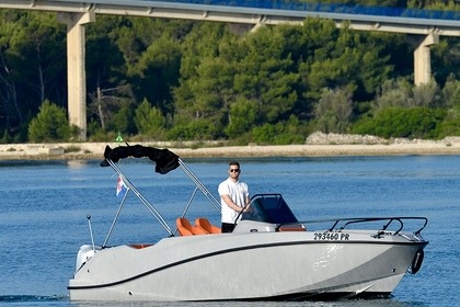 Hire Motorboat Quicksilver Activ 555 Open LIMITED EDITION Pašman