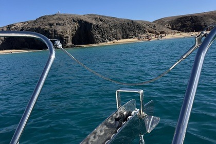 Disfruta del mar a bordo en la jeanneau cap camarat 9.0 wa