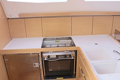 Elan 444  Impression