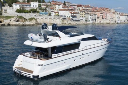 Location Yacht à moteur San Lorenzo 72 Golfe Juan