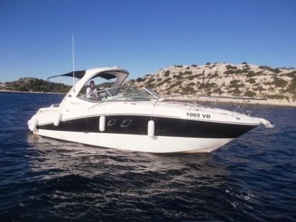 Location Bateau à moteur Sea Ray 335 Sundancer Tribunj