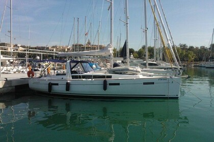 Charter Sailboat Beneteau Oceanis 41 Palma de Mallorca