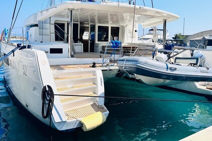 Rental Catamaran Lagoon Lagoon 52f Trogir