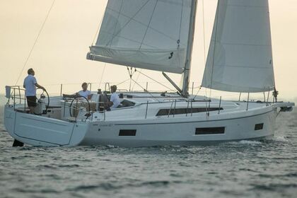 Noleggio Barca a vela Bénéteau Oceanis 40.1 - 3 cab. Golfe Juan