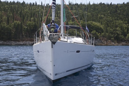 rent sailboat lefkas