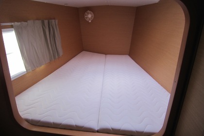 Катамаран Lagoon 380