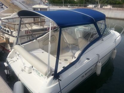 Location Bateau à moteur Jeanneau Leader Fréjus