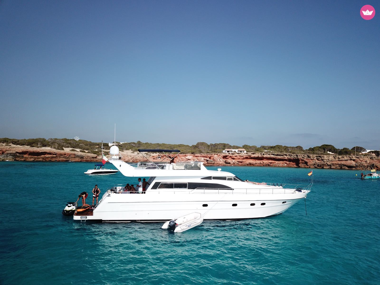 Motorboat Firebird 68 Fly for hire