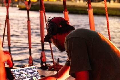 Grand voilier à voile - jusqu'à 80 personnes