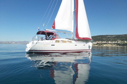 Charter Sailboat BENETEAU 393 Split