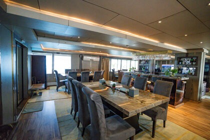 38m Luxury Motor Yacht