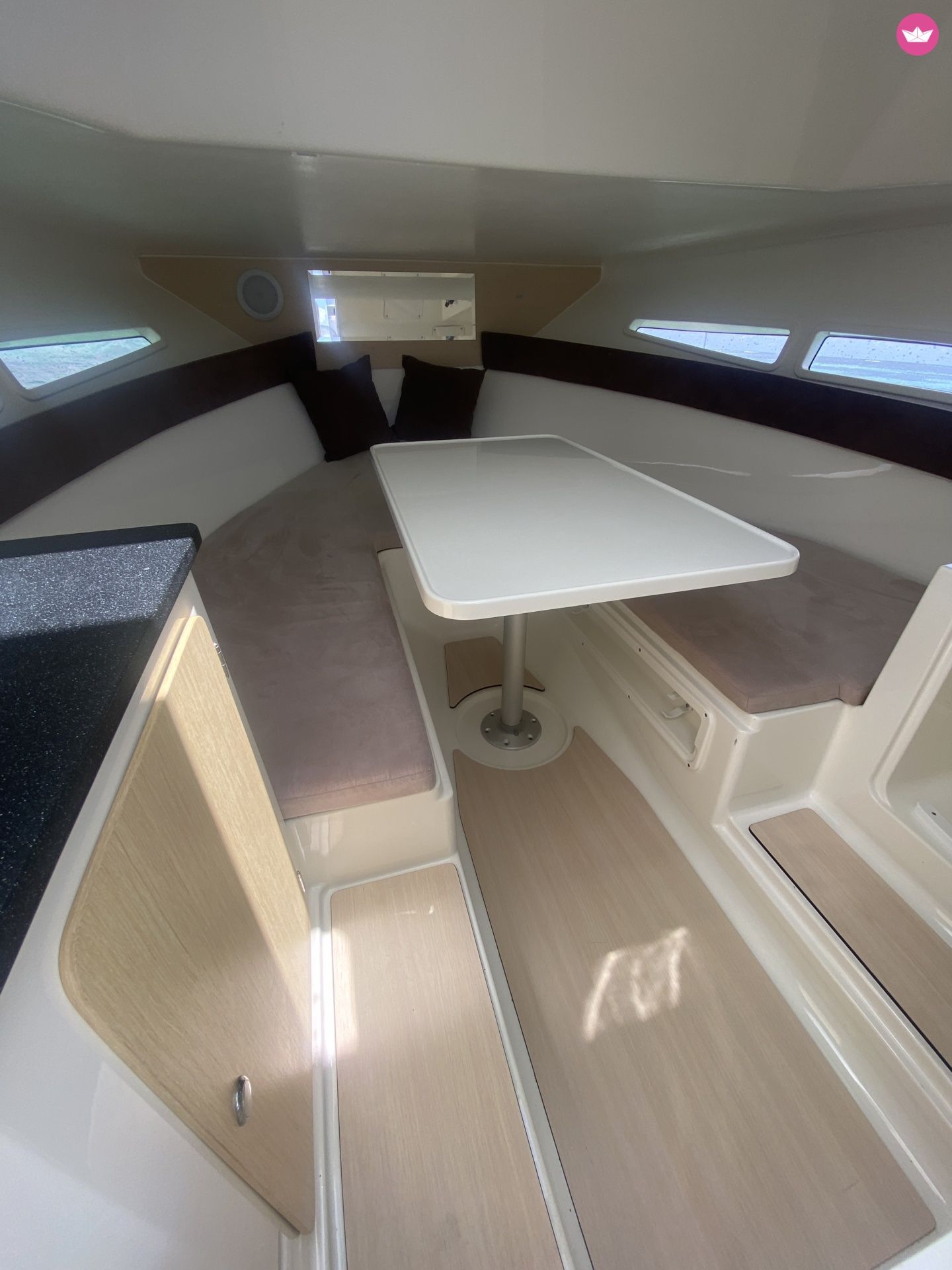 Bateau à moteur Pacific Craft 700 Sun Cruiser 200cv 5
